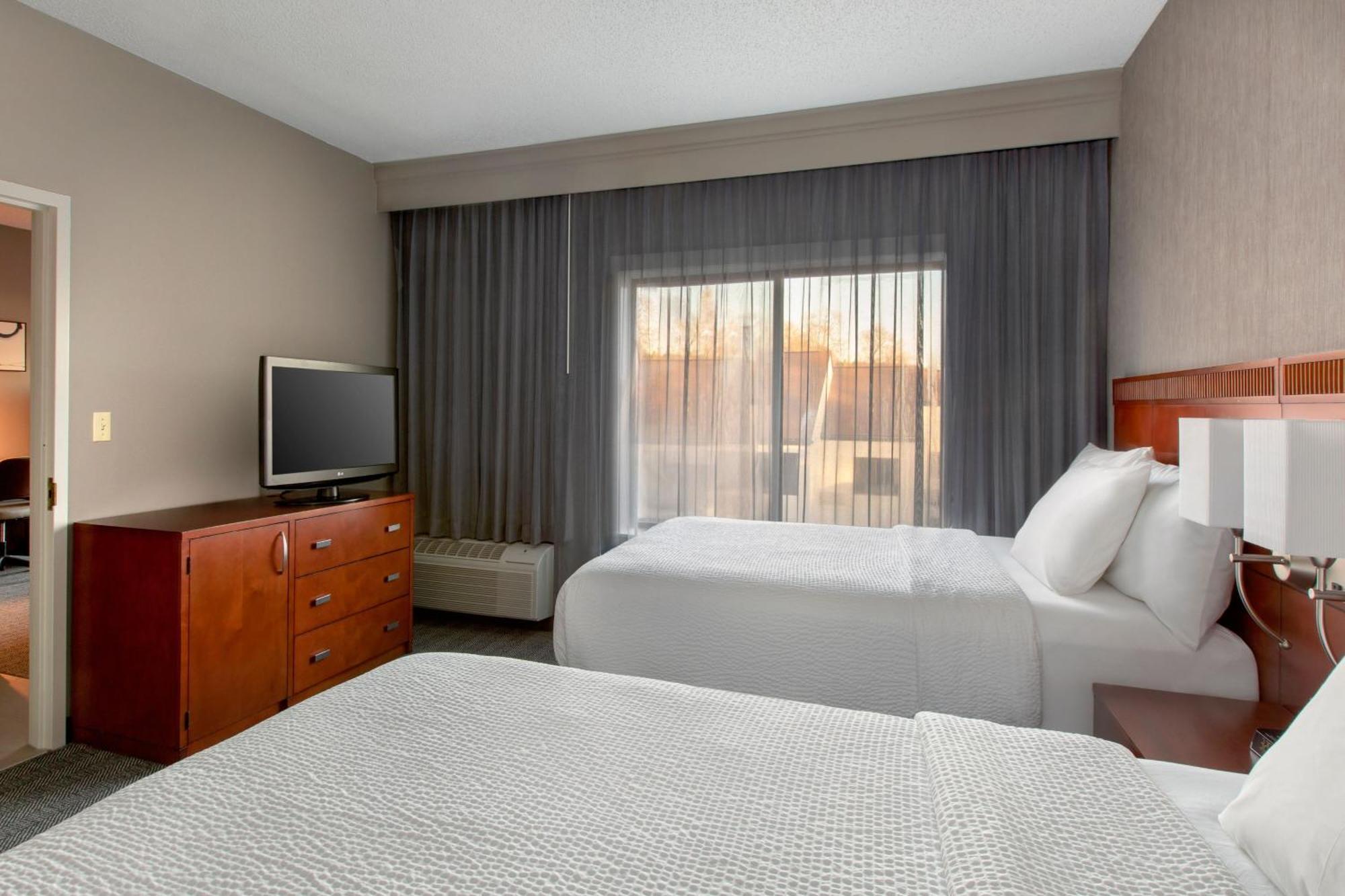 คอร์ตยาร์ด ทาร์รีทาวน์ เวสท์เชสเตอร์ เคาน์ที Hotel แทร์รีทาวน์ ภายนอก รูปภาพ